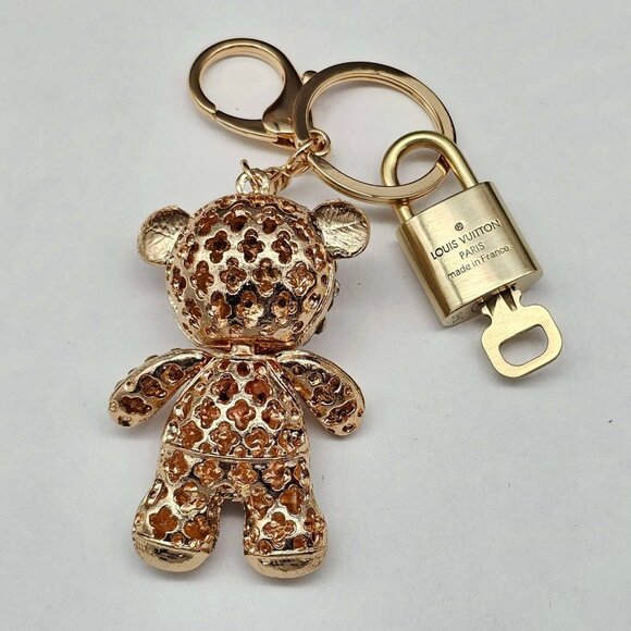 Authentic Louis Vuitton Lock & Key with unbranded Rhinstone Bear Bagcharm - Picture 3 of 6